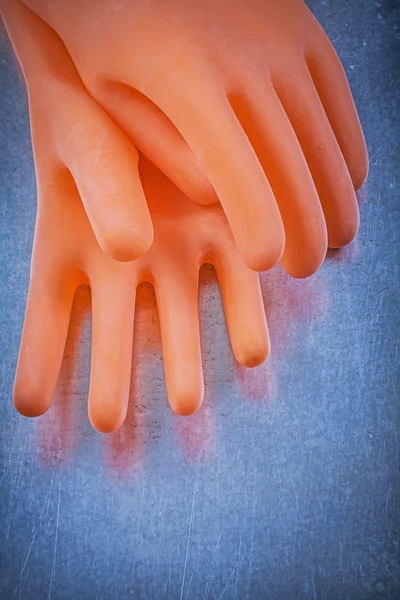 Dielectric rubber gloves