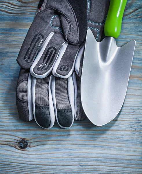 Safety gloves hand shovel