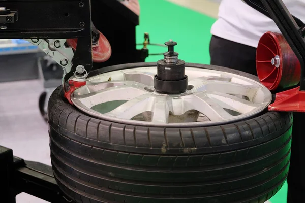 Modern tire machine in the service station