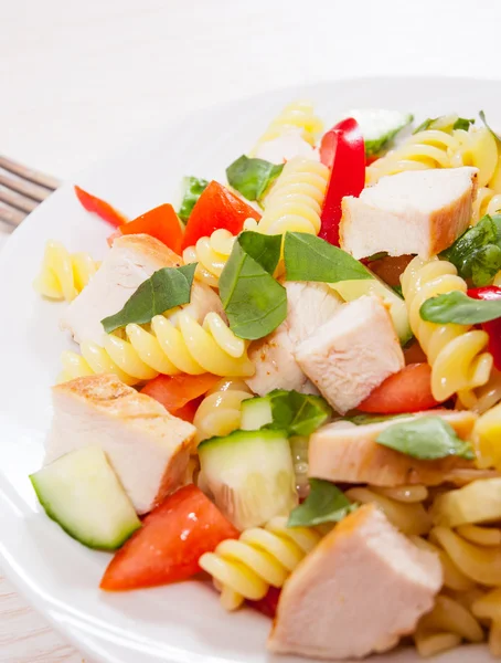Pasta salad with chicken and vegetables