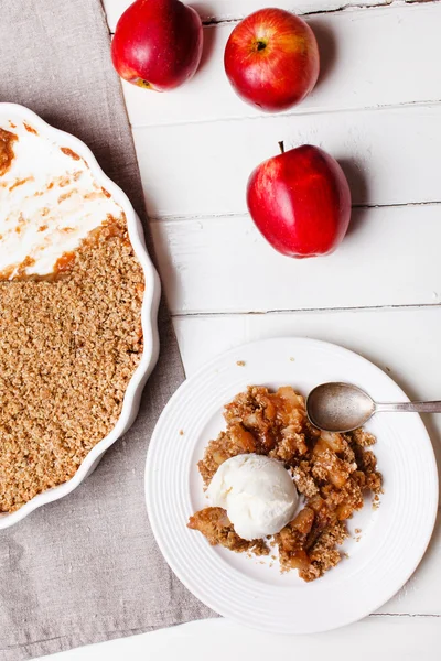 Apple crumble with ice cream