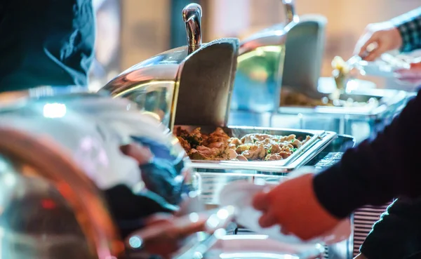 Catering food in trays