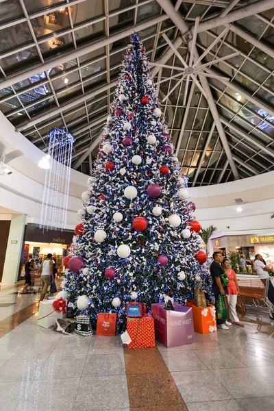 MEXICO, CANCUN - DECEMBER 31, 2014: Shopping Mall Plaza Las Amer
