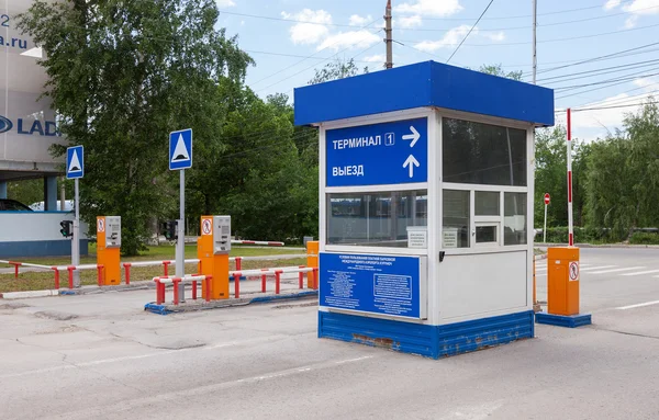 Checkpoint by the car parking in the airport terminal Kurumoch i