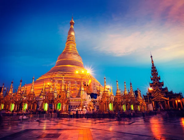 Shwedagon pagoda in the evening