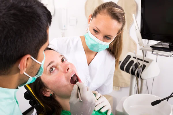 Patient reception at dentist