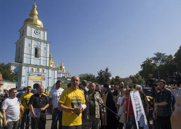 Andriy Paruby receive humanitarian aid from Polish volunteers