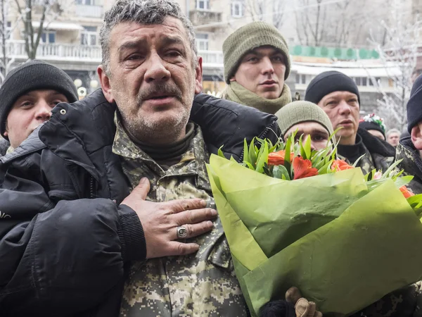 Kiev residents welcoming  battalion Kyiv 12
