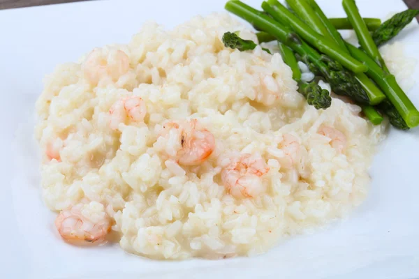 Risotto with shrimps and astaragus