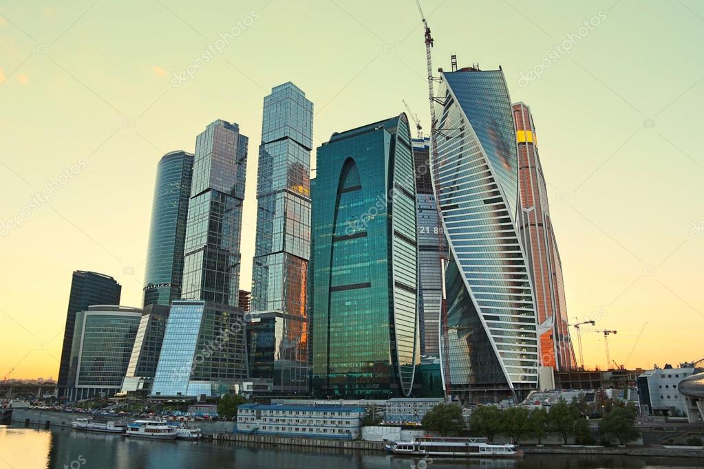 Výsledok vyhľadávania obrázkov pre dopyt Moskovské mrakodrapy