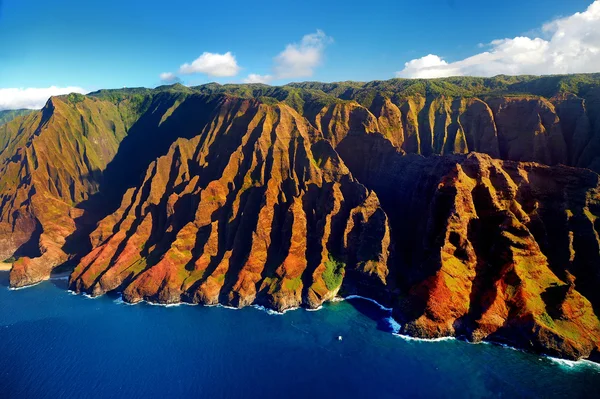 View of spectacular Na Pali coast