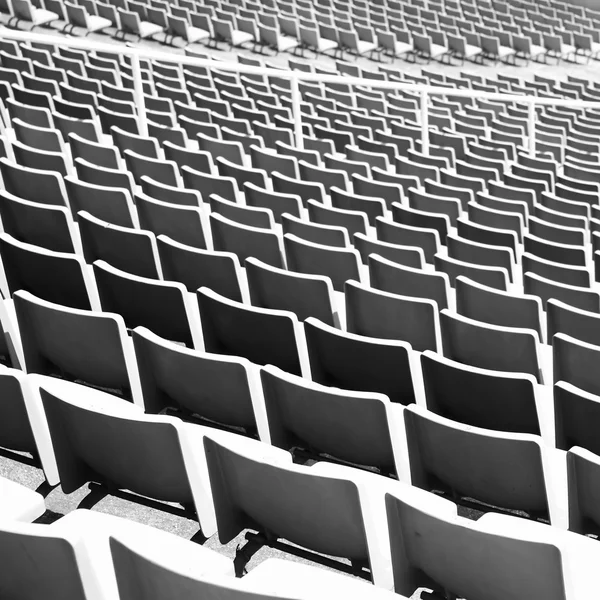 Rhythm of stadium seats