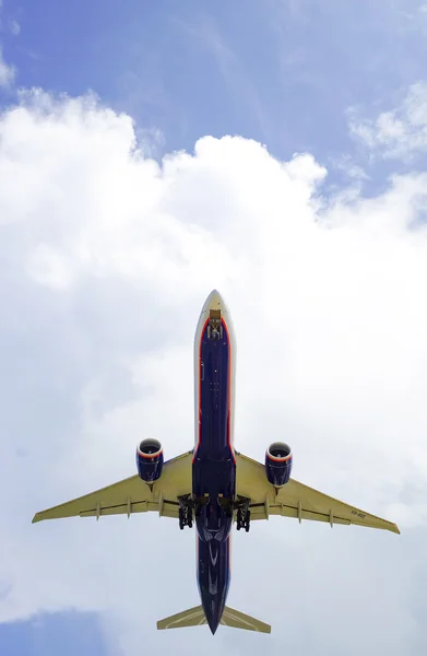 Aeroflot Boeing-777 take-off