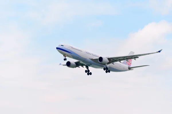 China Airlines aircraft landing