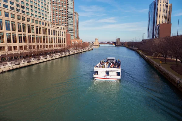 Chicago River in the daytime.