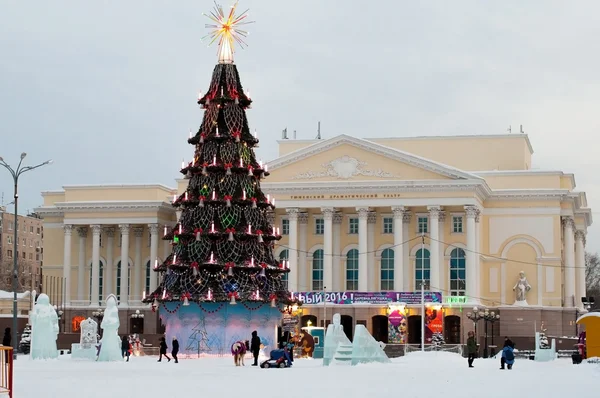 New Year tree on the square in front of the Tyumen Drama Theatre