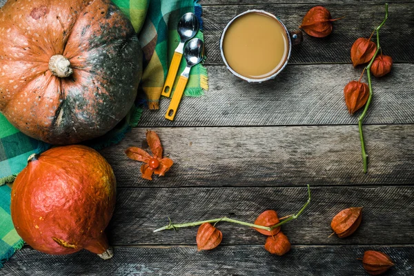 Pumpkins soup and cookies