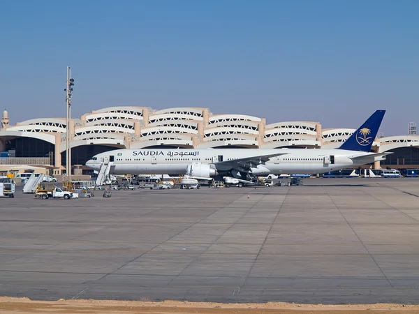 Planes preparing for take off