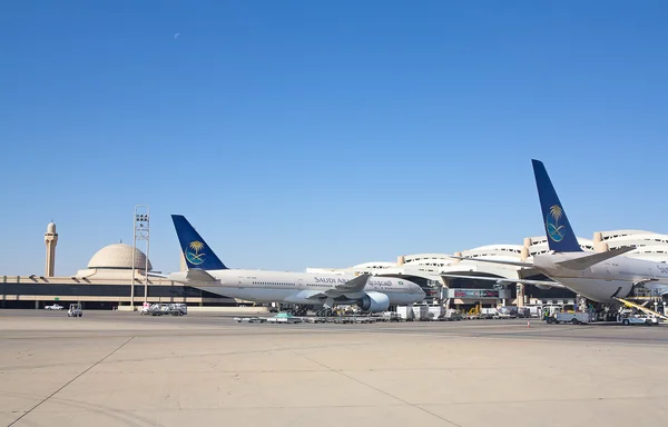 Planes preparing for take off at Riyadh