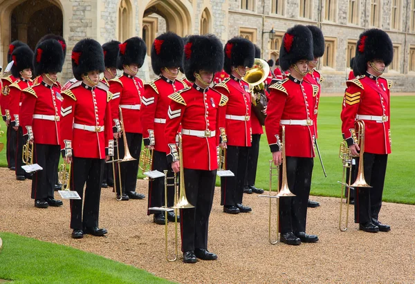 Men members of the royal guard
