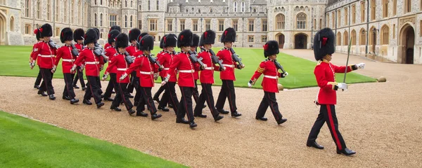 Men members of the royal guard