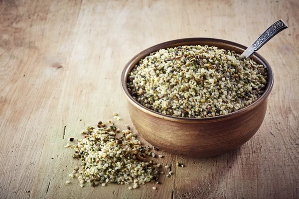 Helled hemp seeds