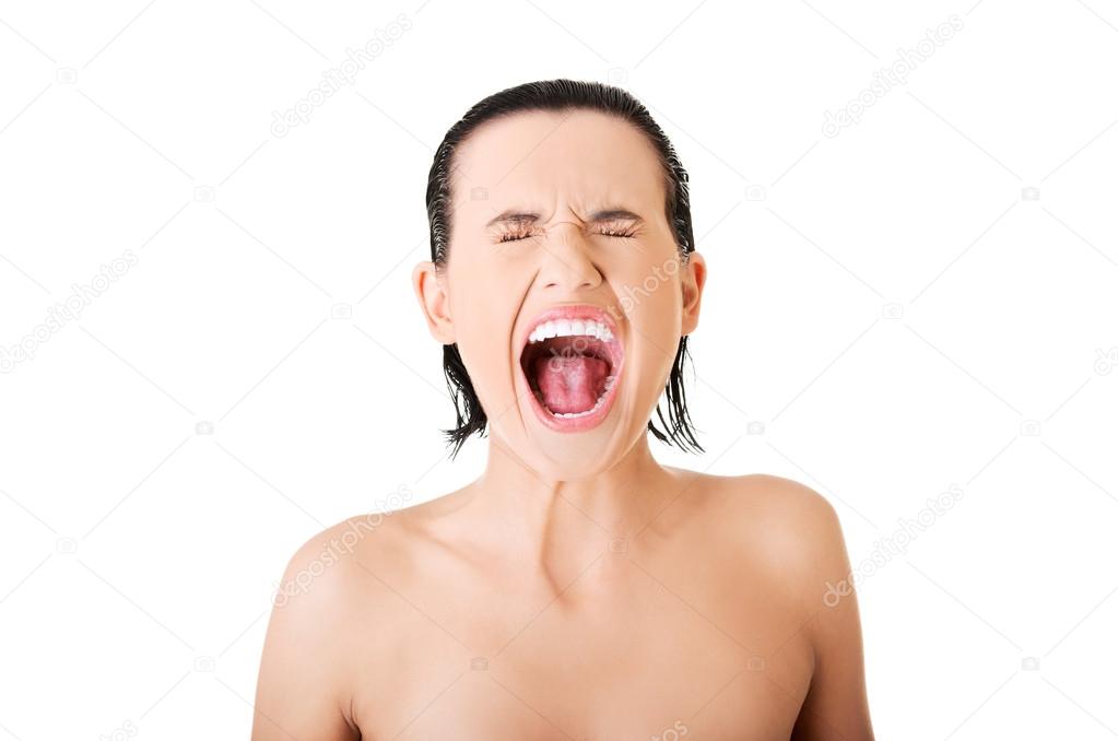 Loud girlfriend screaming orgasm