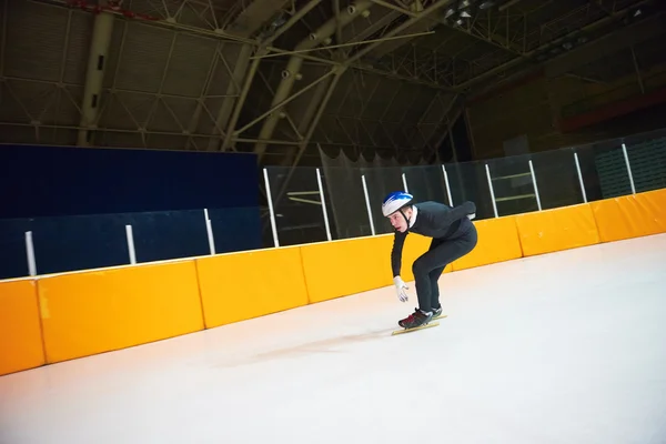Speed skating athlete