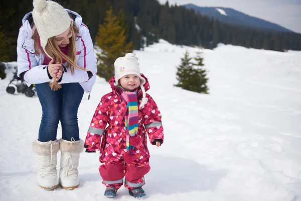 Winte rhappy family on winter