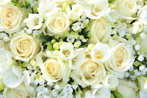 White wedding arrangement