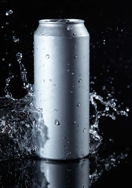 Beer can with water splashes