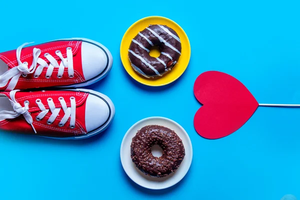 Donuts, gumshoes and heart
