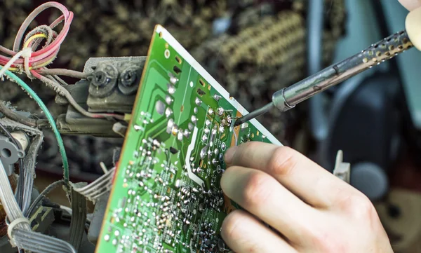 The process of soldering microcircuit TV