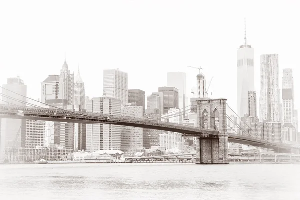 Manhattan skyline and Brooklyn Bridge