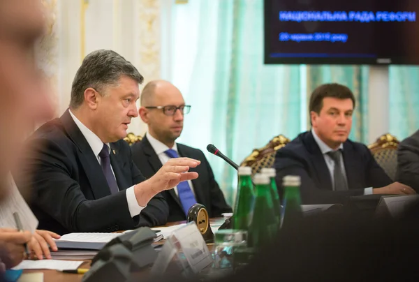Petro Poroshenko and Arseniy Yatsenyuk
