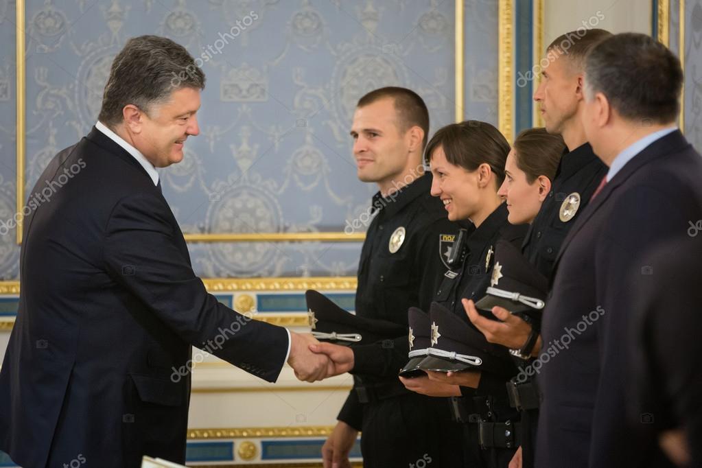 скачать закон о полиции украины