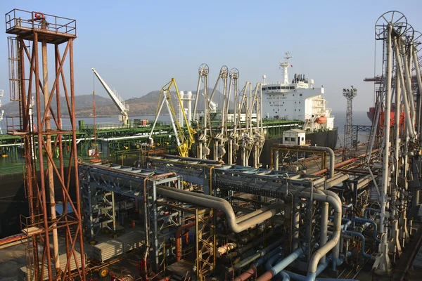 Crude oil tanker is loading crude oil terminal in port