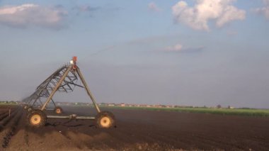 自动化的灌溉系统 - 图库视频影像 overcrew #3
