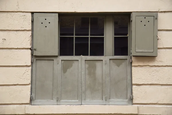 Window shutters