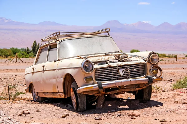 Abandoned car Peugeot 404