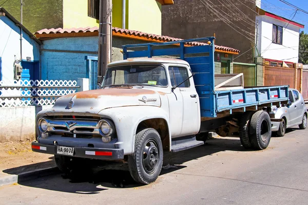 Truck Ford F600