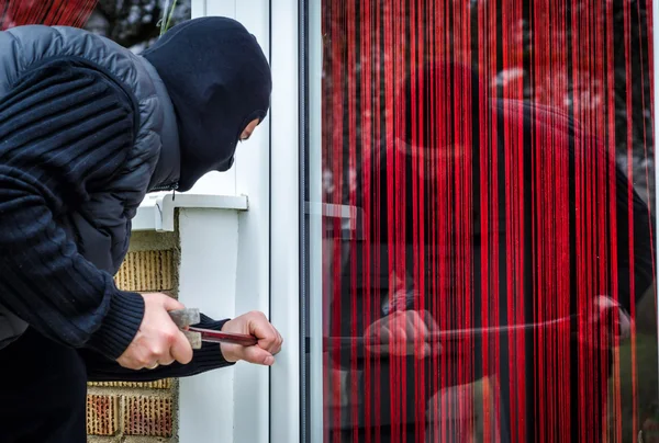 Home burglary in day time