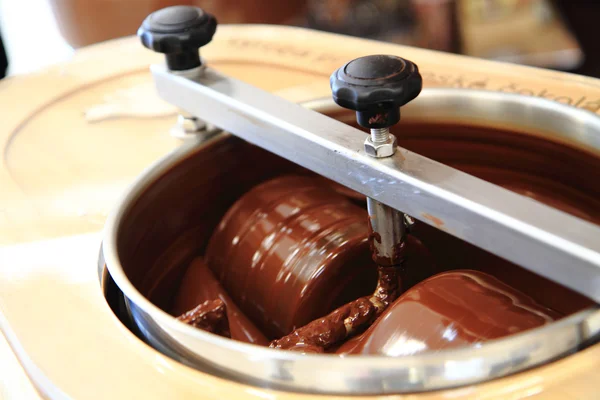 Machine chocolate making