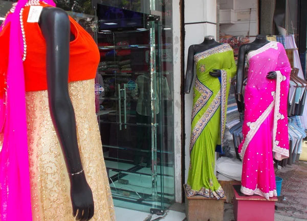 Mannequins in Indian dress