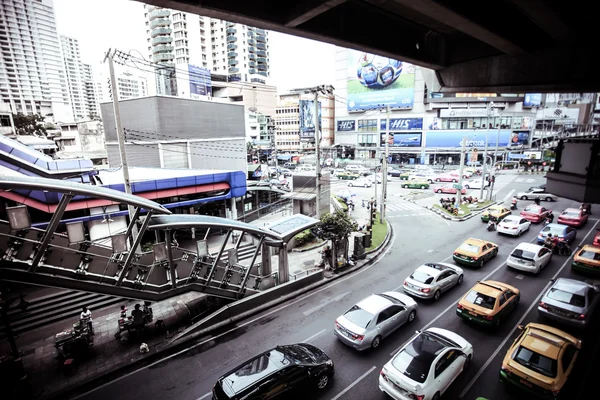 Bangkok, Thailand 3 august 2014. Traffic along a busy road and city landscape