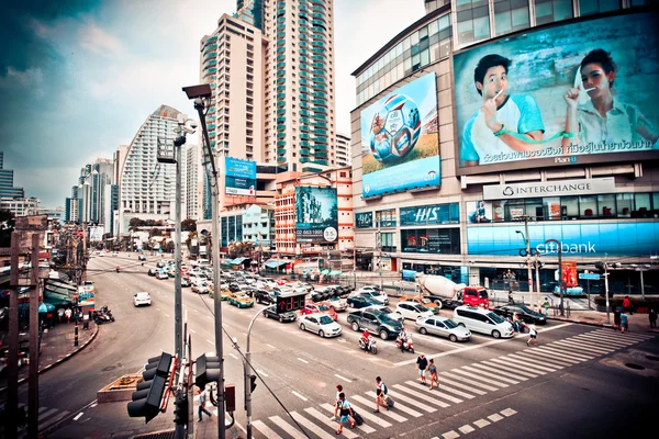 Bangkok, Thailand 3 august 2014. Traffic along a busy road and city landscape