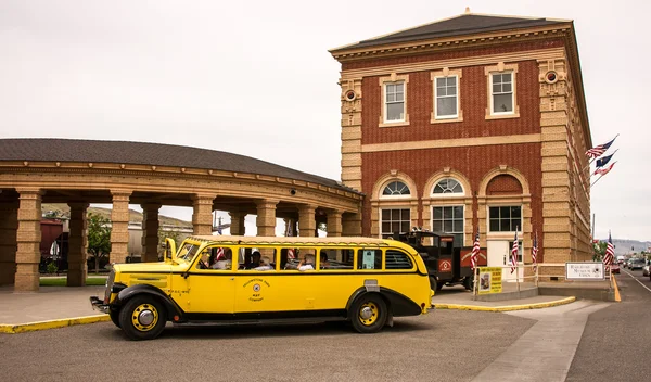 The Old Yellow Bus