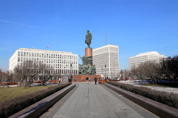 View of the monument ot Vladimir Lenin (1985, Sculptor Kerbel and architect Makarevich), Moscow city center (Kaluzhskaya square), Russia. Popular landmark