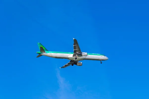 Aer Lingus Flights aeroplane