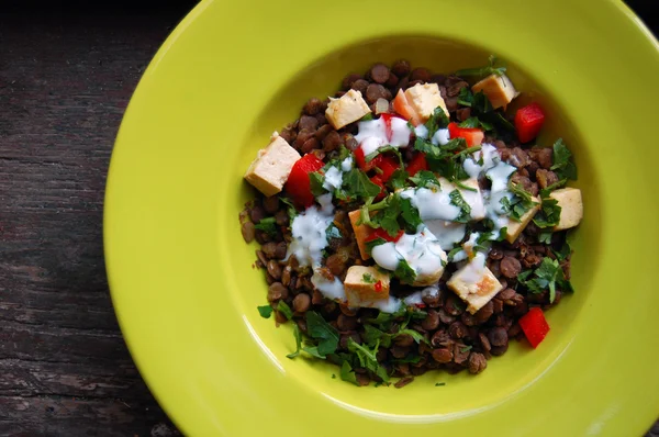 Lentils salad with grilled tofu